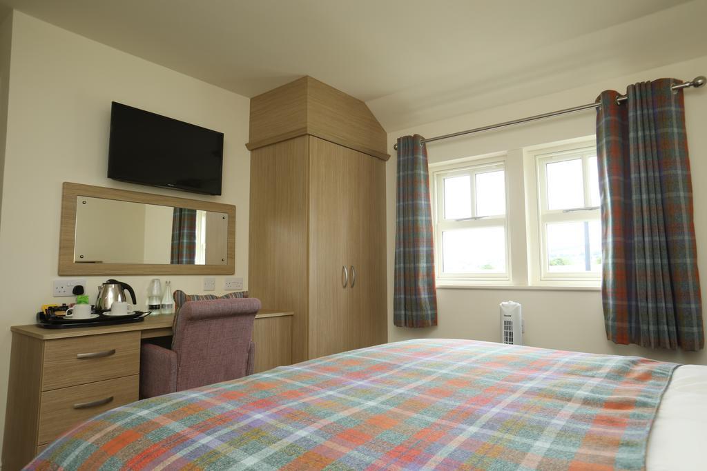 The Craven Heifer Inn Kelbrook Екстер'єр фото